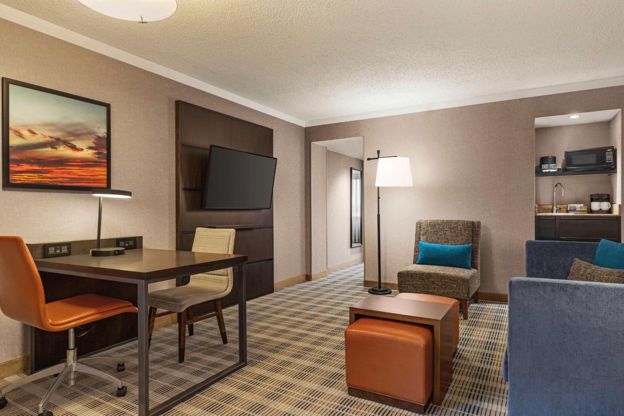 Embassy Suites By Hilton Kansas City Overland Park Exterior foto